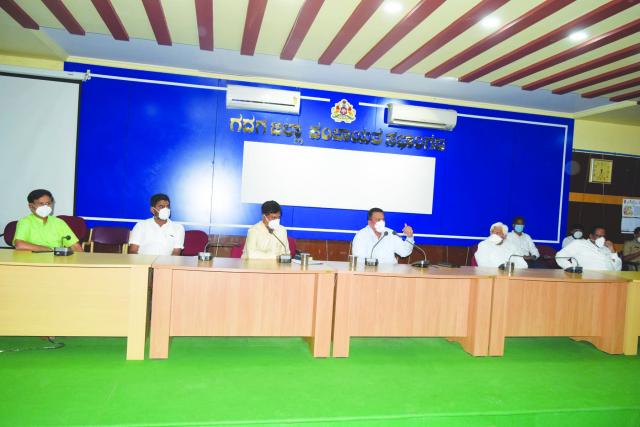 ಅಧಿಕಾರಿಗಳ ಮತ್ತು ಸಾರ್ವಜನಿಕರ ಸಹಕಾರ ಅಗತ್ಯ: ಸಚಿವ ಸಿ.ಸಿ.ಪಾಟೀಲ